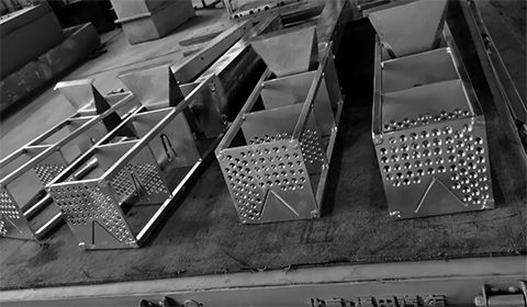 河南金偉自動(dòng)化設(shè)備有限公司玻璃鋼拉擠模具